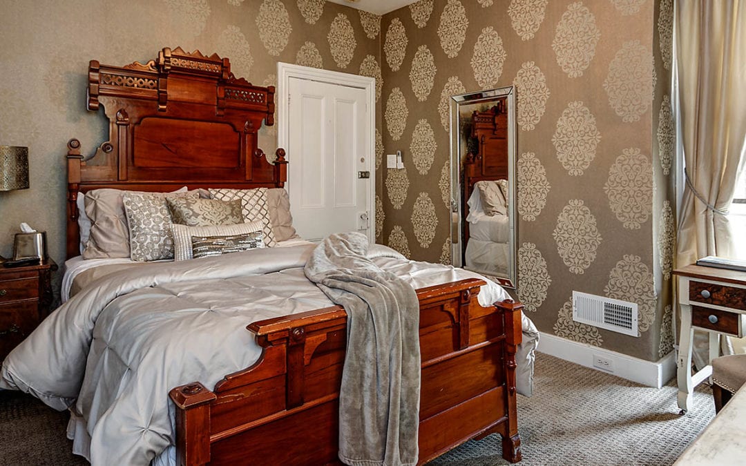 Showcasing the Evan James room at The Harrison. Which of our unique rooms will you choose for your romantic vacation at The Harrison?