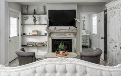 There’s no need to choose between Victorian charm and modern comforts when you reserve a weekend in The Summer Cottage.